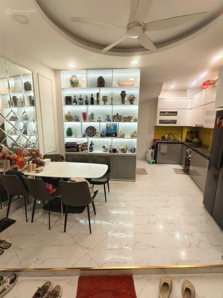 Cần bán nhanh nhà phố nhật chiêu tây hồôtô qua nhà  nhà mới ở ngay6 tầng 30m ra phố0 có căn t2