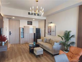 Chuyển công tác, chính chủ gởi bán căn 2 phòng ngủ view sông hàn cực đẹp tại indochina 110m2 sẵn nt