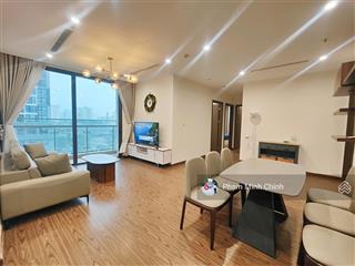 Mình chính chủ bán gấp căn hộ cực đẹp golden park nhà full nội thất.  0977 146 ***