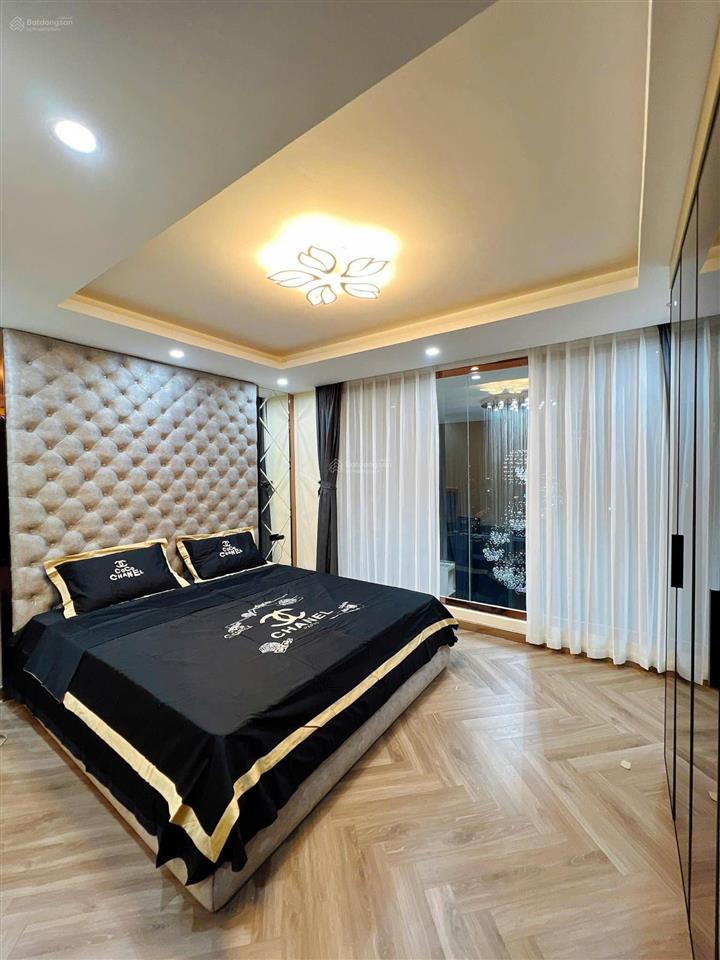 Tôi chính chủ cần bán gấp căn góc 3 ngủ chung cư vinata 289 khuất duy tiến full nội thất đẹp