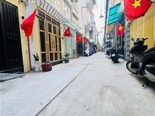 Nhà mới, nội thất cao cấp. bán nhà riêng tại nguyễn đình chiểu, 7 tỷ, hh mg 1%. có 2pn + 3wc.