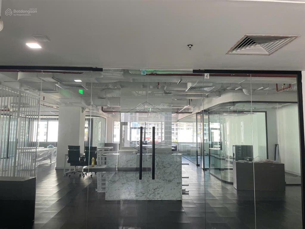 Cho thuê văn phòng tòa adg tower  37 lê văn thiêm, 292m2, giá 305.000k/m2