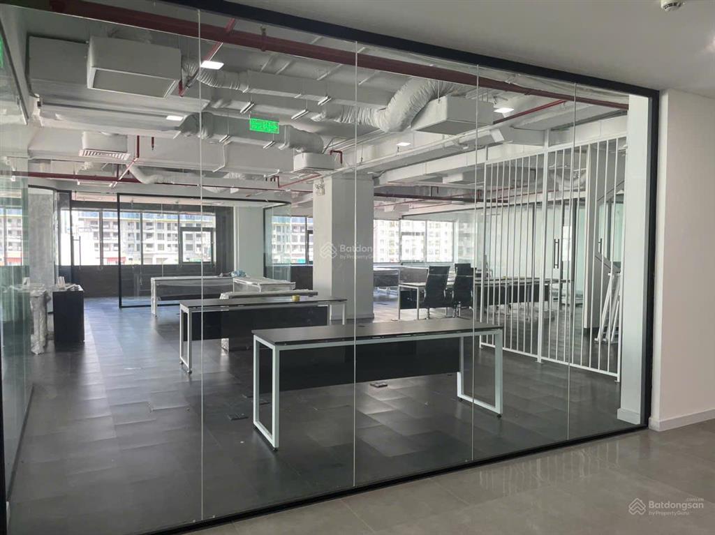 Cho thuê văn phòng tòa adg tower  37 lê văn thiêm, 292m2, giá 305.000k/m2