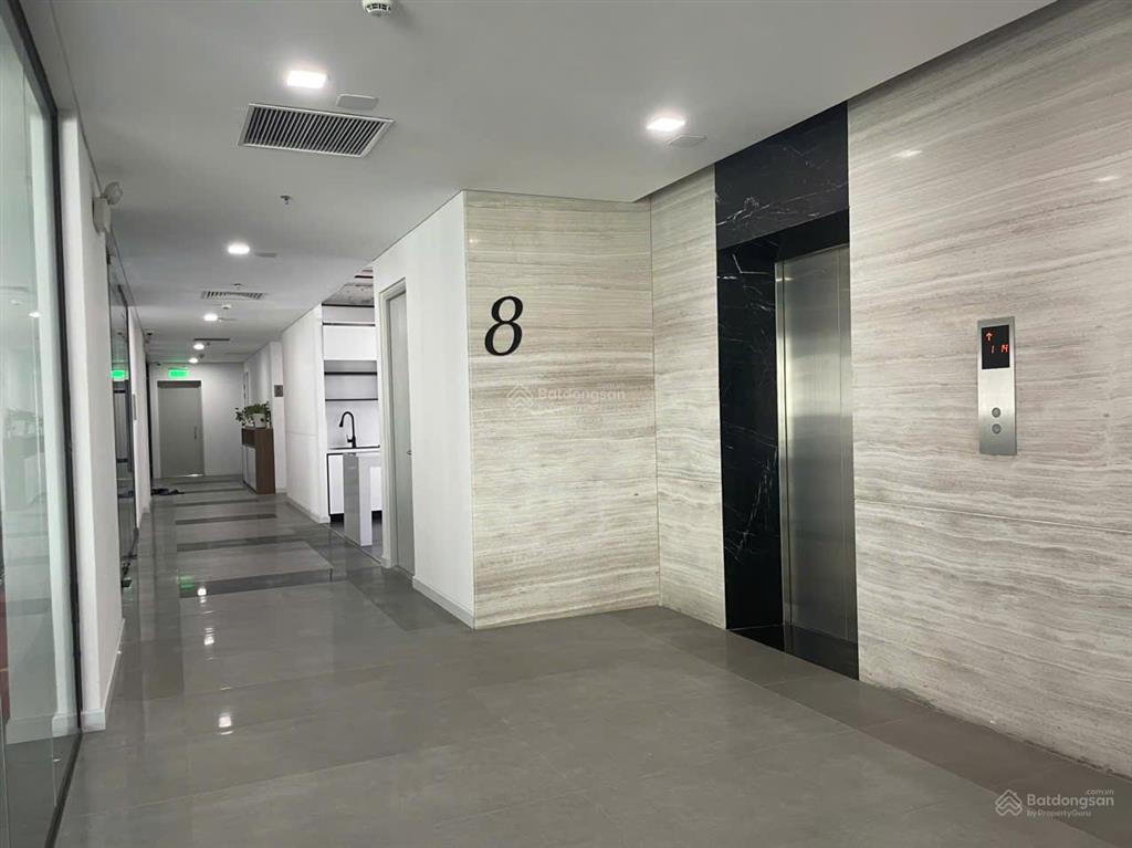 Cho thuê văn phòng tòa adg tower  37 lê văn thiêm, 292m2, giá 305.000k/m2