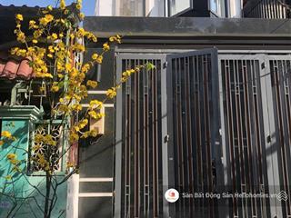 Bán nhà đúc 3 tầng, mặt tiền đường 6m thông  nguyễn văn quá, quận 12, 4x14m, sổ riêng, giá 5tỷ200