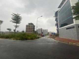 Cực hiếm  đất đấu giá huỳnh cung  cách linh đàm chỉ 1.5km phân lô vỉa hè rộng. dt 78.6m