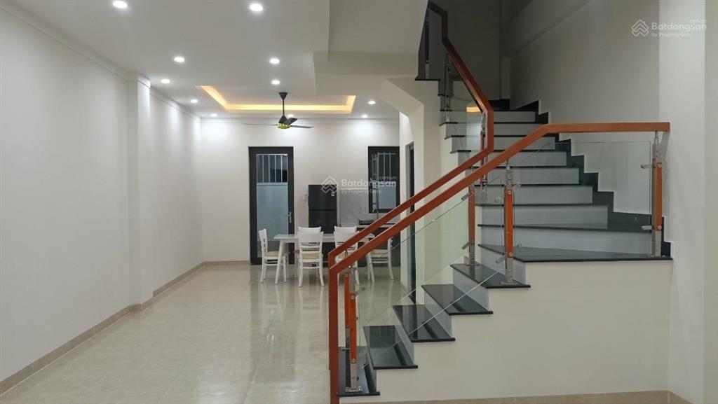 Căn 3 tầng full nội thất bán lỗ thu hồi vốn