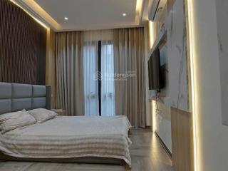 Khu phân lô  ngõ thông  ô tô tránh  nhà đẹp chất. 80m chỉ 22,9 tỷ