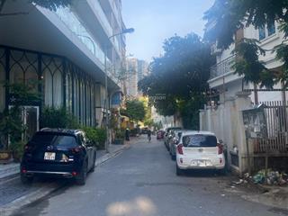 Tìm đâu ra căn hộ dòng tiền 17 phòng khu hoàng văn thái. giá chỉ 18,6 tỷ
