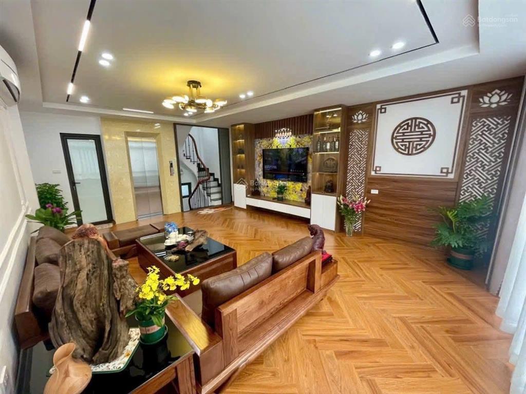Lê trọng tấn. phân lô, ô tô tránh, ngõ thông. 5 tầng. 51m chỉ 18 tỷ