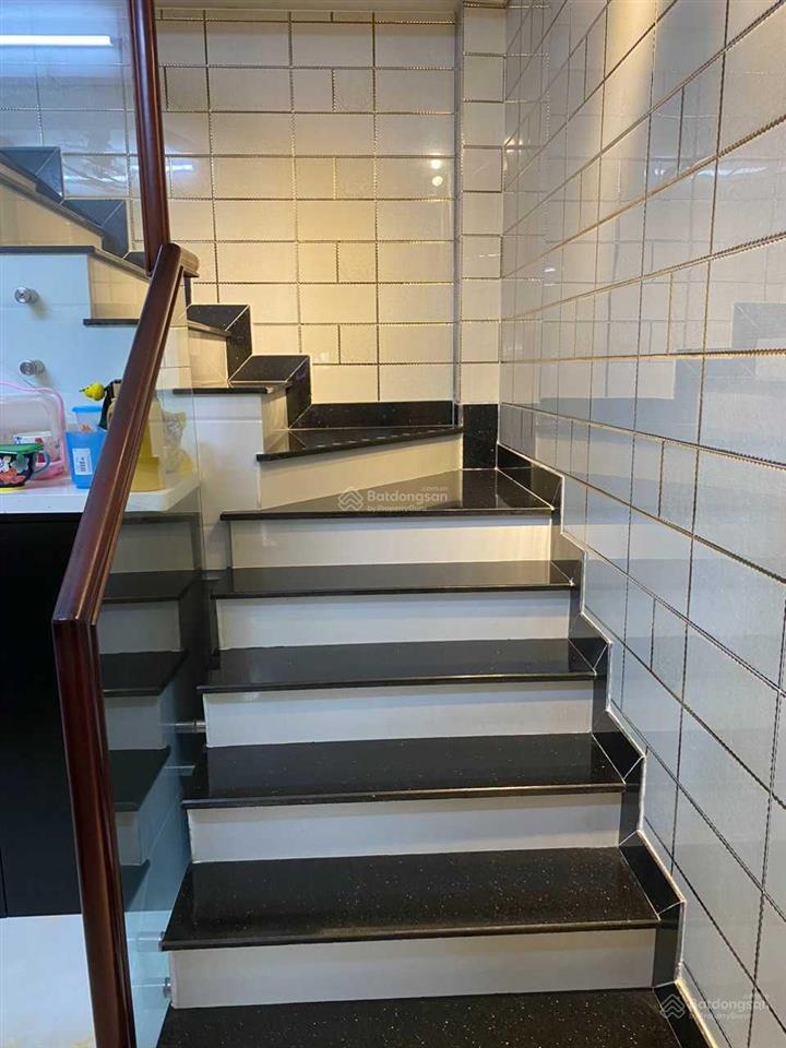 Nhà đẹp hẻm nhựa thông 6m 1 trục phan văn trị p5 gv  đối diện emark 5x12m 1 trệt 2 lầu 7,8 tỷ tl