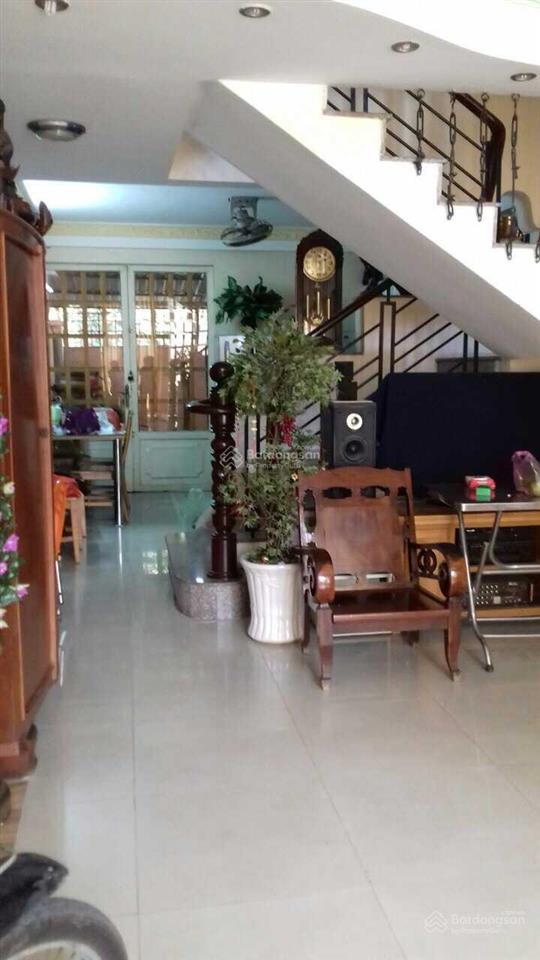 Nhà hẻm thông xe hơi dương quảng hàm p5  gv, sau siêu thị emark, dt 4x15m, 1 trệt 2 lầu st, 8 tỷ