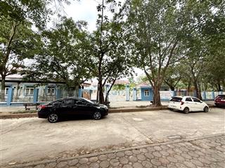 Bán nhà liền kề tđc quỳnh đô, vị trí đẹp, vỉa hè rộng, gara ô tô, thông thoáng, 82m, 3 tầng, mt 5m