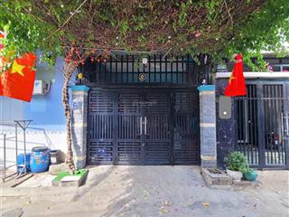 Nhà cấp 4 gác lửng sát đường đông minh, đông hòa, dĩ an.  0902 946 ***