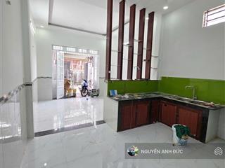 Nhà gần vincom 550  4.1x17m. 2pn. nhà mới sơn sửa vô ở liền.  0902 946 ***