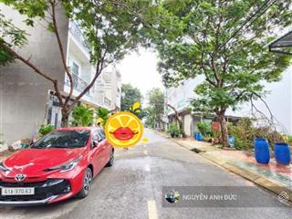 Em nhận ký gửi mua bán nhà và đất kdc đại ngàn a/chị chính chủ gửi em ạ.em còn lô 3.5 tỉ5x1575m