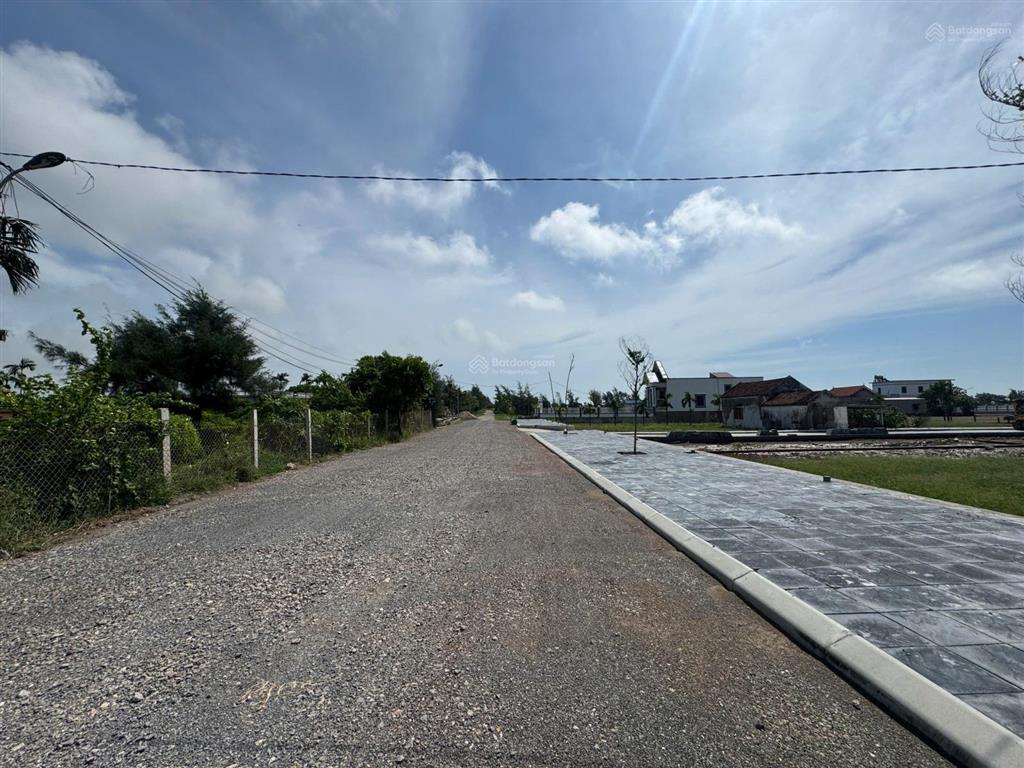 Đất thổ cư cạnh nghỉ dưỡng và bãi tắm, giá đẹp đầu tư