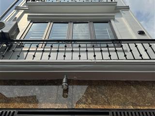Ngõ 924 nguyễn khoái  đại đồng  39m  5 tầng  mặt tiền 3,9m  chỉ 6,8tỷ  0968 542 *** (zalo)