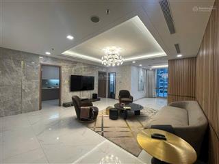 Kẹt tiền cần bán gấp sky villa ở tòa nhà landmark 81 giá tốt