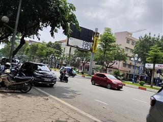 Nhà 5 tầng  phân lô ô tô tránh  nhà dân xây khung cột chắc chắn  giá đầu tư  mặt tiền rộng.