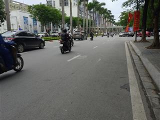 Chủ chuyển đổi mục đích nên cần bán gấp mảnh đất lê đức thọ  ngõ rộng ô tô vào nhà  số vuông