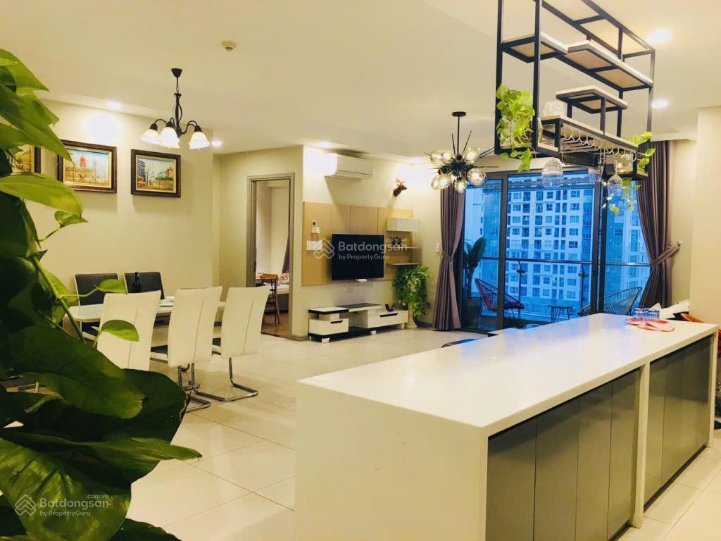 Pihomes độc quyền bán chỉ có 01 căn duy nhứt 3pn 133m2 vip có ban công tại gold view giá chỉ 11 tỷ