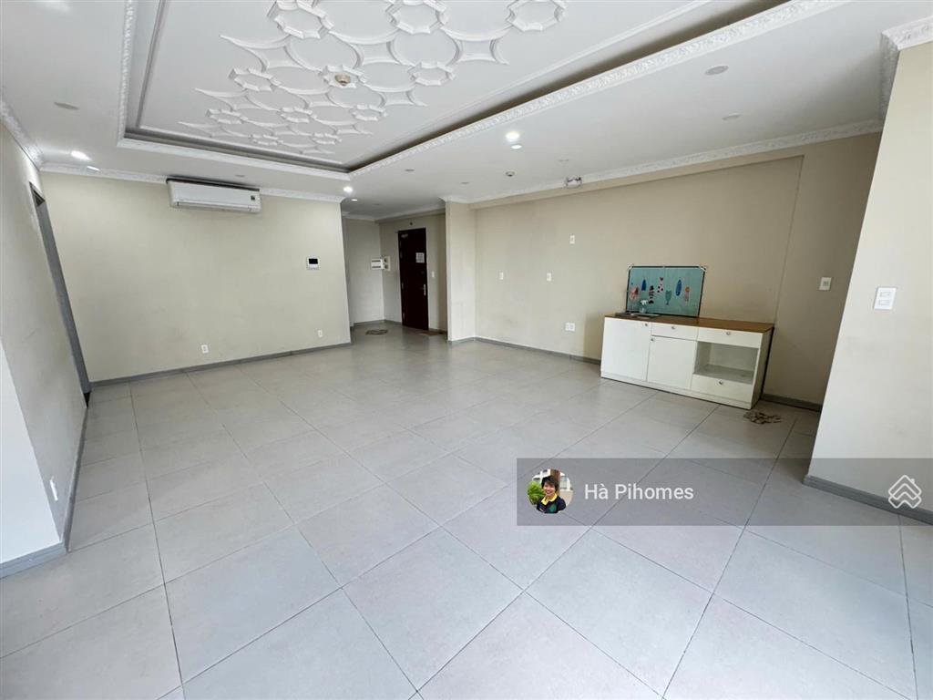 Cho thuê văn phòng kết hợp ở officetel hàng hiếm dt sàn 117m2 tại the gold view, bến vân đồn