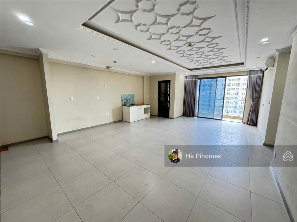 Cho thuê văn phòng kết hợp ở officetel hàng hiếm dt sàn 117m2 tại the gold view, bến vân đồn