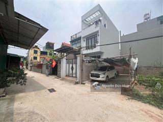 Ô tô 7 chỗ vào đất, đường thông, dân cư đông, khu vực trung tâm, tiện ích nhiều, hạ tầng phát triển