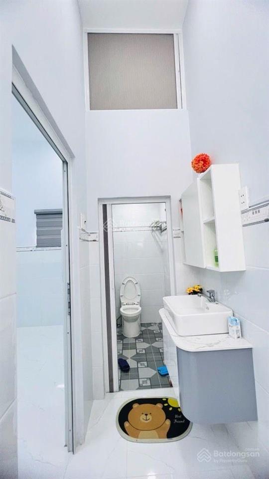 Bán nhà khu 20 thước, quận 4 giá tốt 5 tỷ