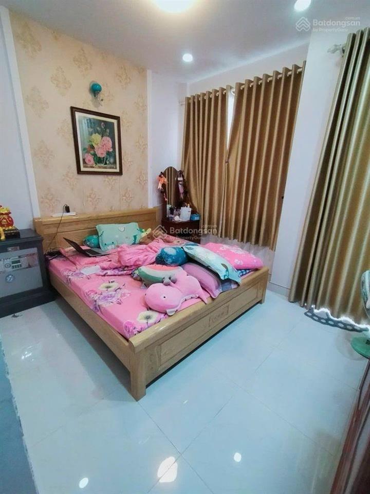 Bán nhà khu 20 thước, quận 4 giá tốt 5 tỷ