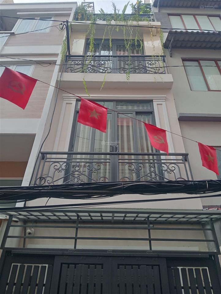 Bán nhà khu 20 thước, quận 4 giá tốt 5 tỷ