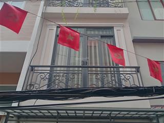 Bán nhà khu 20 thước, quận 4 giá tốt 5 tỷ