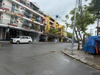 Bán nhà mặt phố view sông hiếm có trung tâm hội an