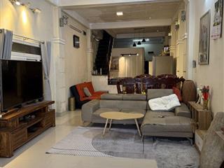 Chủ hiền như cô giáo nên bán gấp homestay giá chỉ 6 tỷ 3 mà được nguyên căn 4 tầng luôn á trời