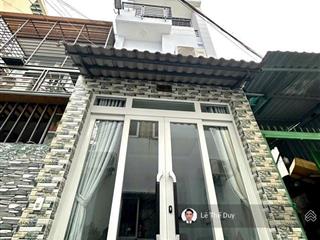 Nhà ngay trường đại học công nghiệp 4 3 tầng 5.5 tỷ 03 phòng ngủ huỳnh khương an p5 gò vấp