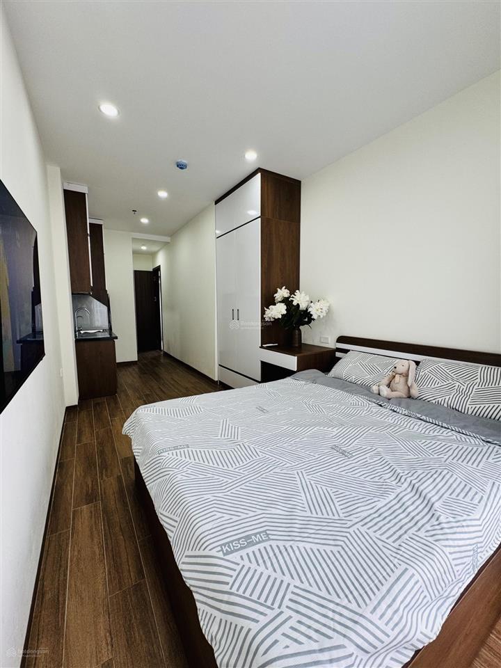 Cho thuê ccmn mới  full nội thất  có ban công giặt phơi riêng từng phòng  cạnh đại sứ quán hàn