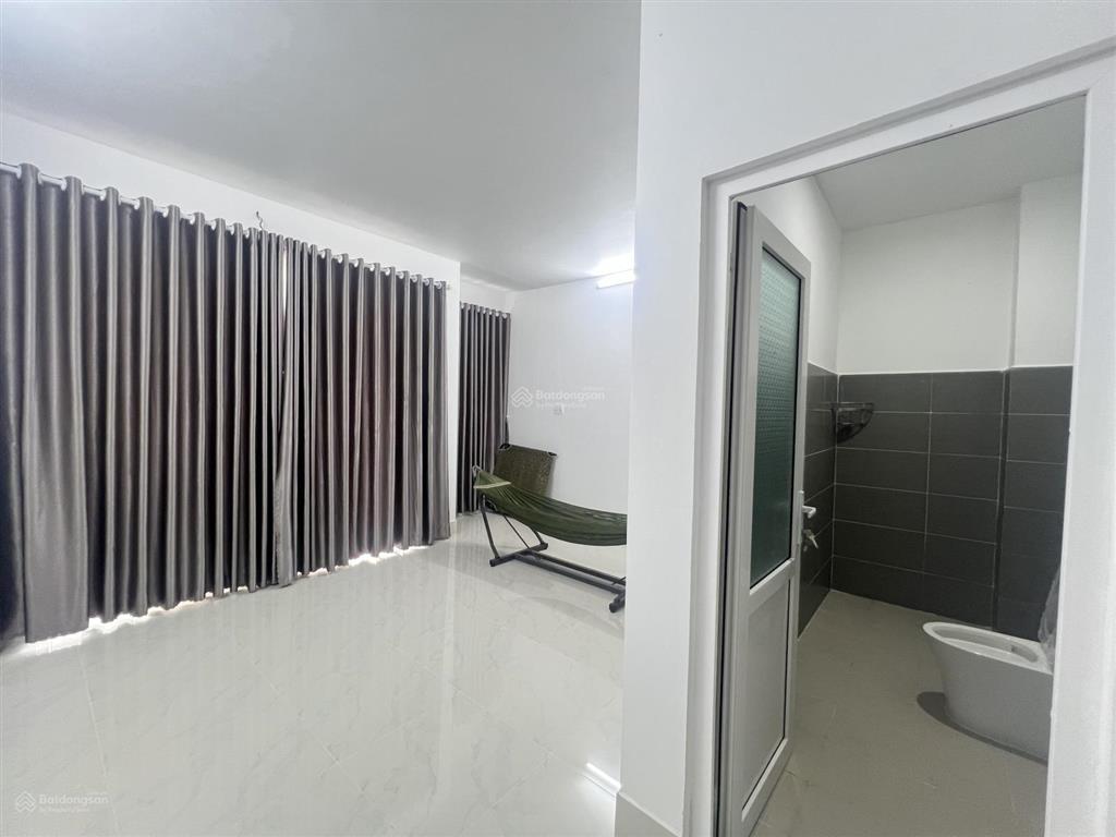 Cho thuê nhà 1 lầu khu đô thị tây bắc, phường rạch giá, an giang. ngay công viên, 2 phòng ngủ