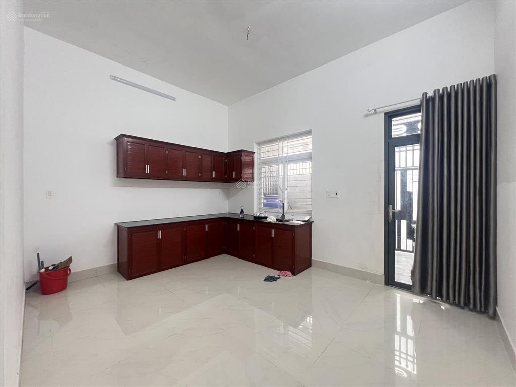Cho thuê nhà 1 lầu khu đô thị tây bắc, phường rạch giá, an giang. ngay công viên, 2 phòng ngủ