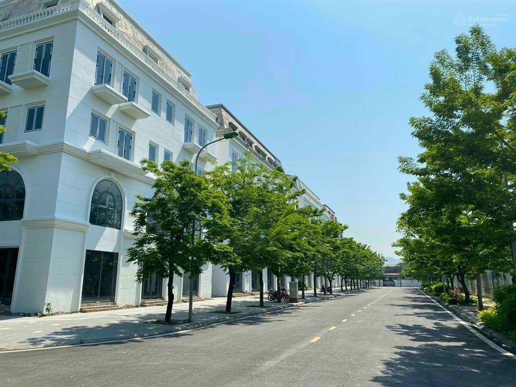 Chính chủ cắt lỗ góc 3 mặt thoáng dự án opus one uông bí