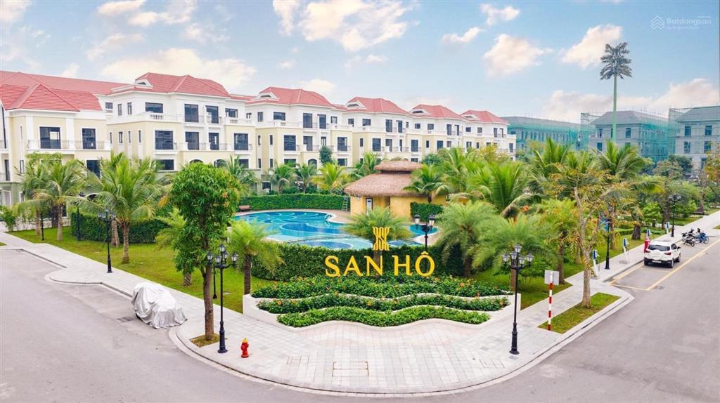 Cắt lỗ cọ xanh, giá 6,15 tỷ đã có sổ đỏ  vị trí cạnh công viên