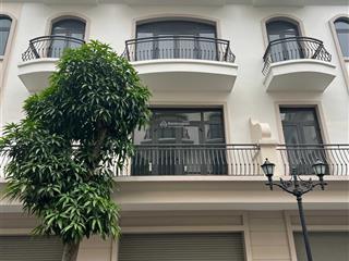Sao biển 6 cạnh vincom, mặt tiền 5m đã hoàn thiện 3 tầng cần tiền bán nhanh