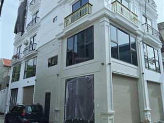 Nhà mới cạnh nhổn ô tô lô góc  thang máy 4 pn, giá 7.x tỷ