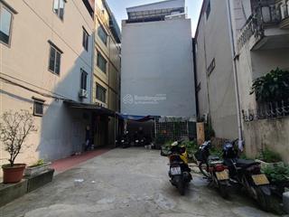 Thượng thanh  đât 60m2 mt 5m vuông, ô tô qua cổng, trước nhà 2.5m  giá 7 tỷ  0961 206 ***