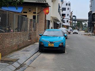 Thượng thanh  25m ra đường 13.5m  ngay đầu cầu chui  đất 60m2 mt 5m nhỉnh 6 tỷ