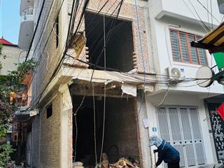 6,2 tỷ  khu ngọc lâm  nhà mới, lô góc, ô tô vào, cách 10m ra mặt phố  0961 206 ***