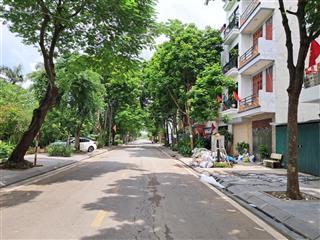 Tdc xóm.lò  đặng vũ hỷ  thượng thanh  ô tô tải vào đất  10m ra vỉa hè  51m2 mt 6m  9,1 tỷ