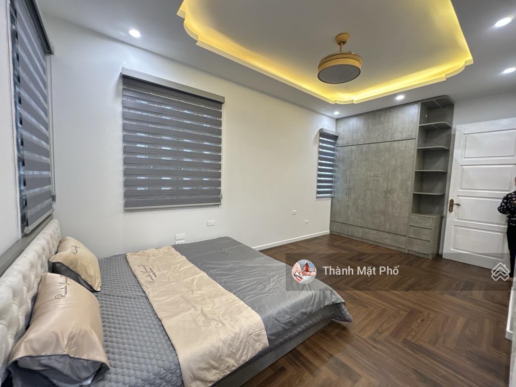 Bán nhà phố vip hồng tiến 60m2 x 4 tầng, lô góc 3 thoáng, giá 11,55 tỷ. duy nhất 1 căn