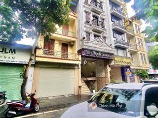 Bán nhà phố trạm, long biên 100m2 5t 26.5 tỷ. phân lô, vỉa hè, oto tránh, kinh doanh văn phòng.