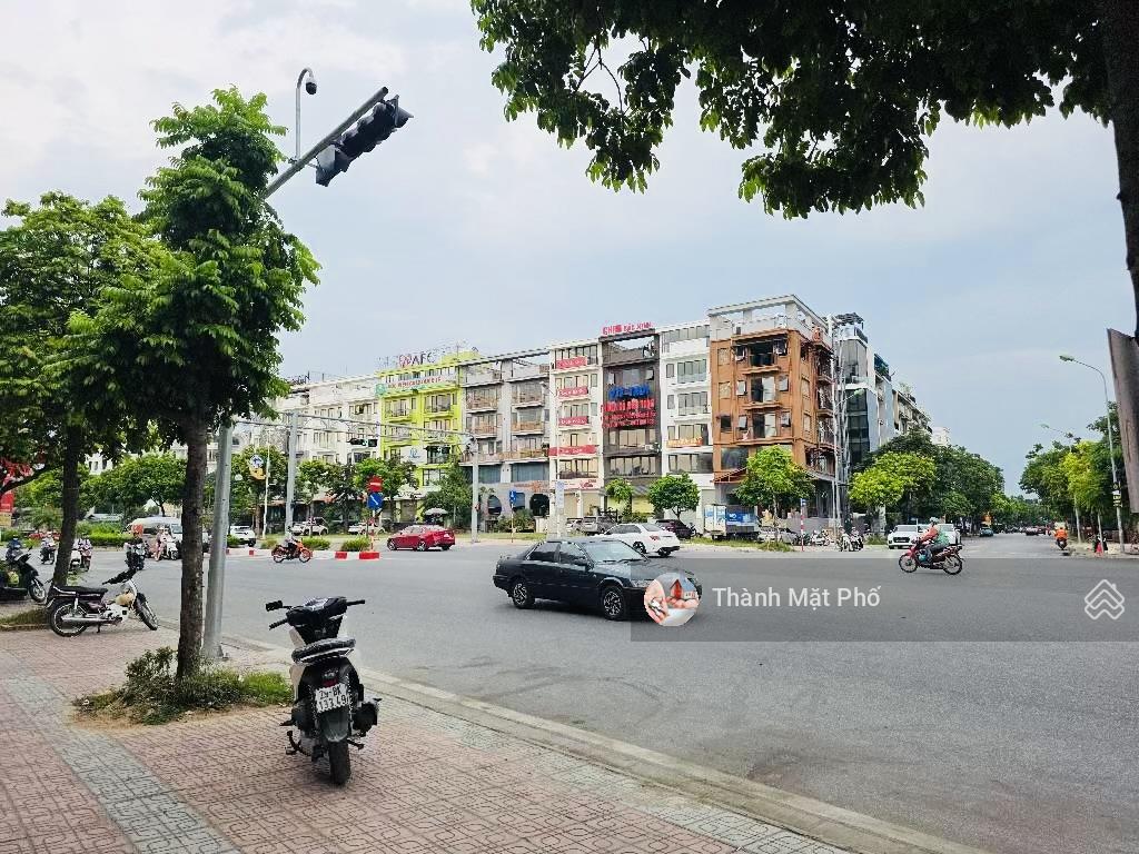 Bán nhà hồng tiến, long biên 50m2 6t 15.5 tỷ. thang máy, gara, full nội thất